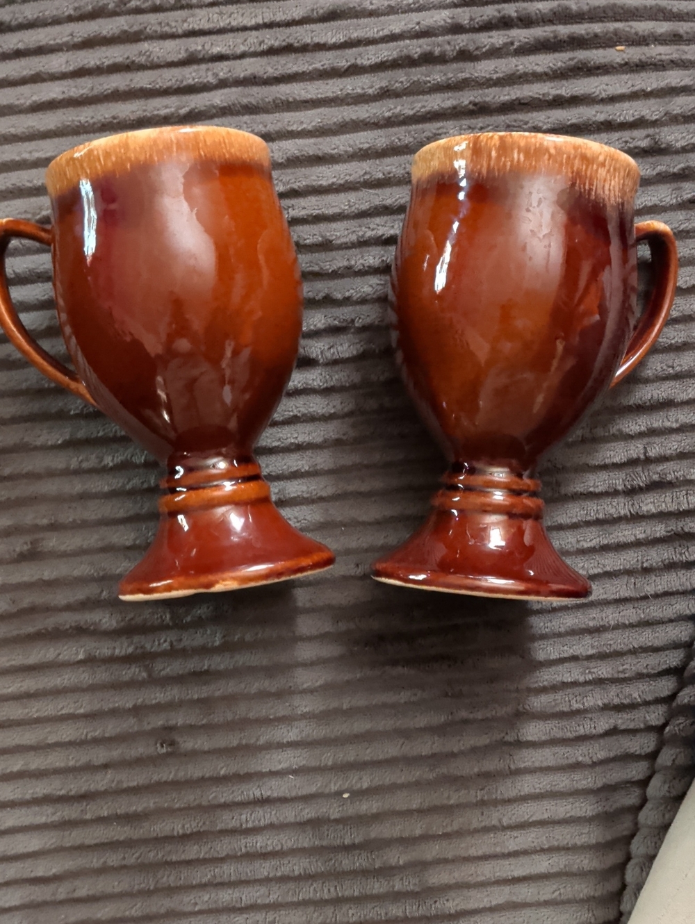 Hull Pottery Brown Glazed Ceramic Pedestal Mug Set - 2-Pack Brown Drip